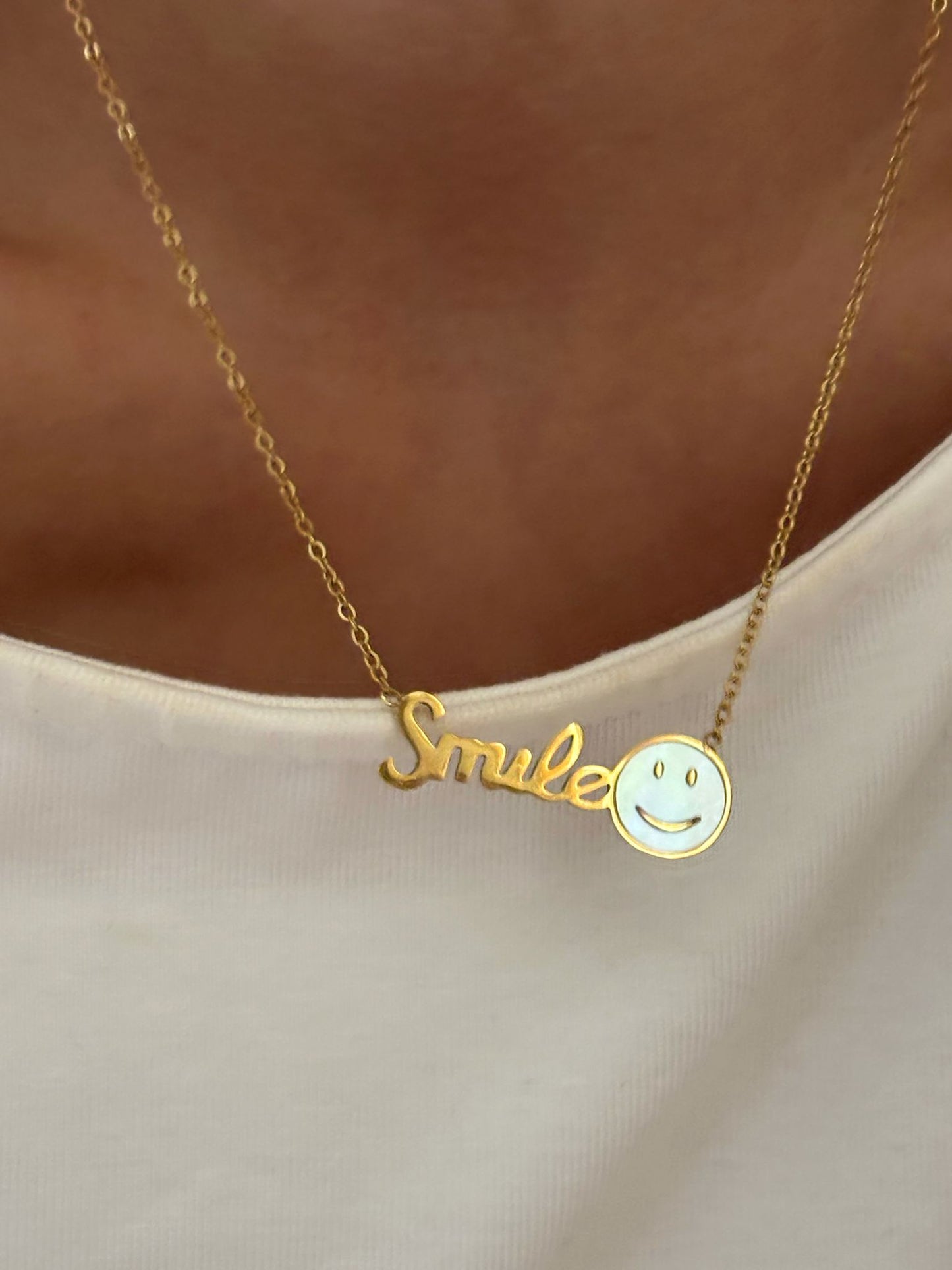 Smile Kolye