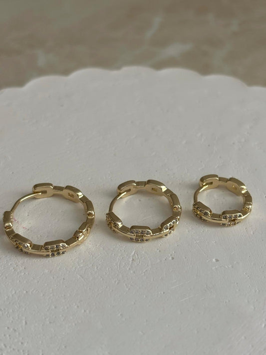 Üçlü Zincir Küpe