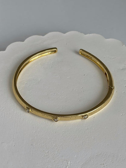 Beak Kelepçe Bileklik